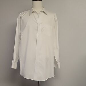 Brooks Brothers Classic Madison non-iron white dress shirt. Size 18-34